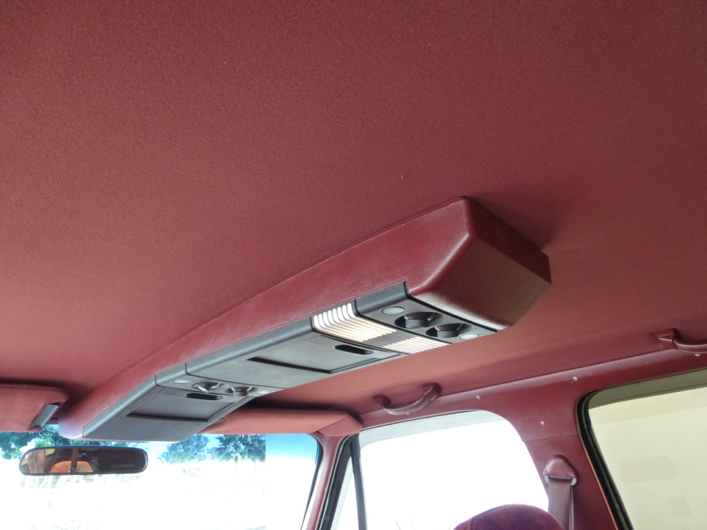 '89 Suburban (5)